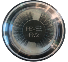 Load image into Gallery viewer, REVES LASHES
